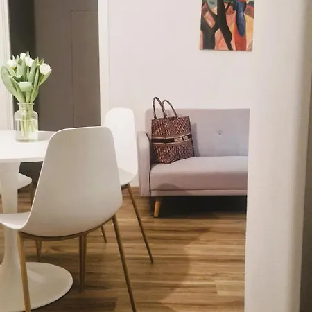 Il Cortile Di Luy Apartamento *